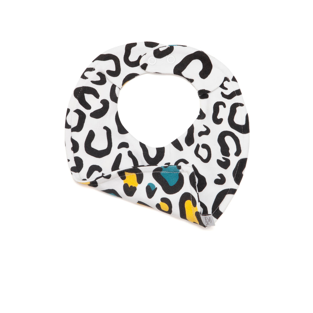 REVERSIBLE LEOPARD PRINT BIB – for the first year